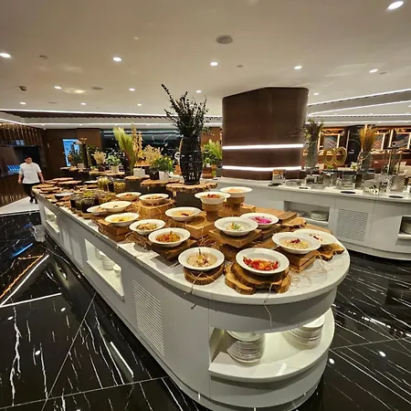 Grand Sapphire Casino 15 Apartment