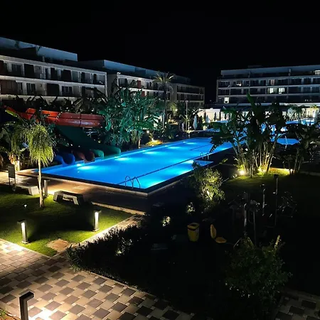 Apartment Courtyard Iskele Long